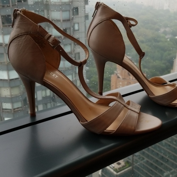 Shoes - Picture 2 of 5